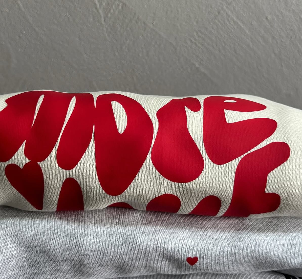 LUNA.LIEBE - Felpa "MORE LOVE"