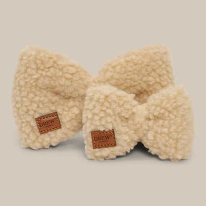 DREW’S DOGWEAR - Teddy-Fliege fürs Hundehalsband – Beige