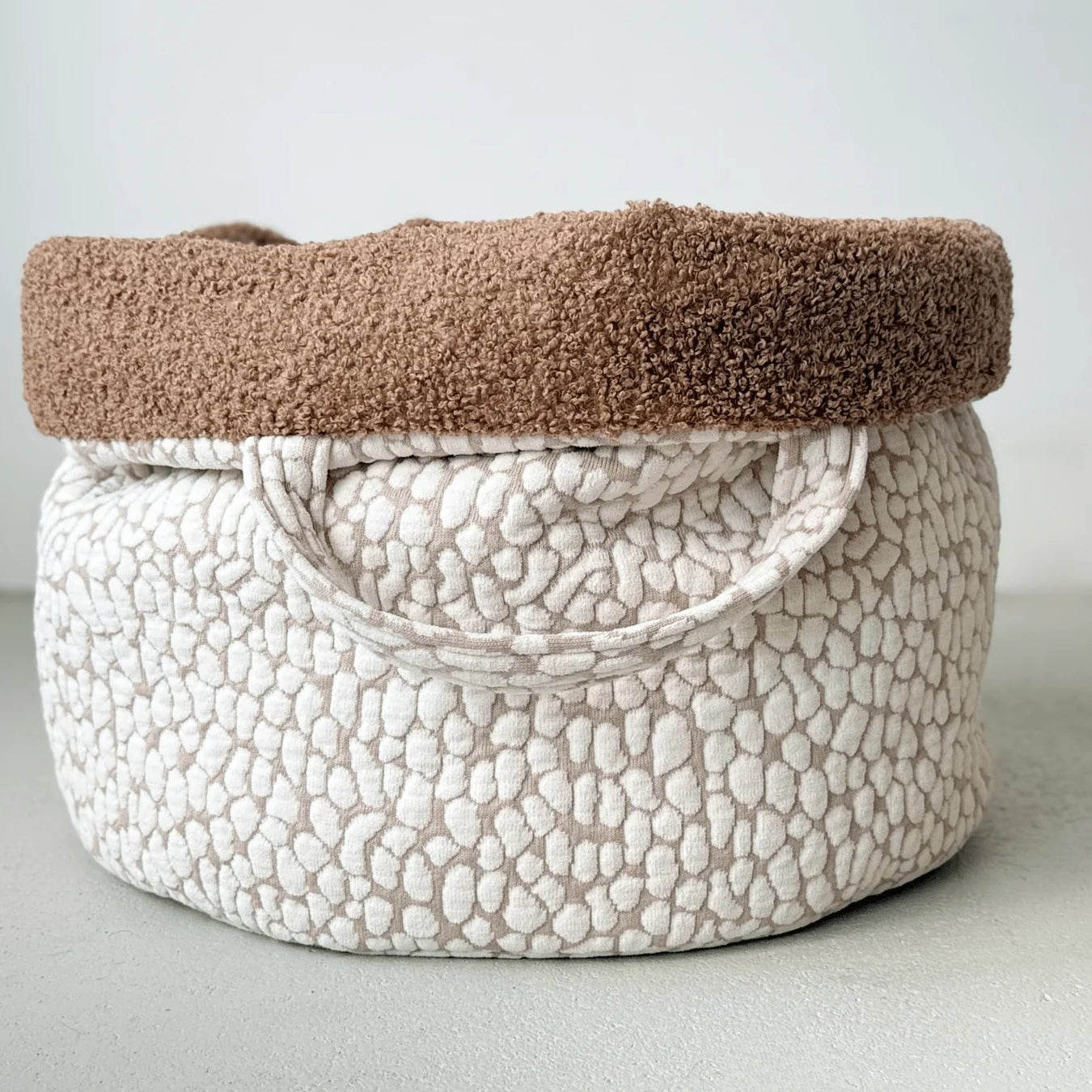 LUMIIES - THE STUDIO NEST – Mobiles Hundebett & Kuschelhöhle | Cloudy Pebble